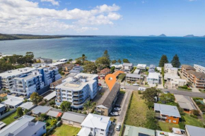 1 Costa Smerelda, 16 Soldiers Point Rd - filtered water views